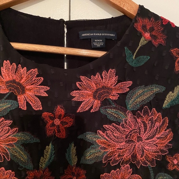 Embroidered long sleeve blouse - Picture 2 of 3